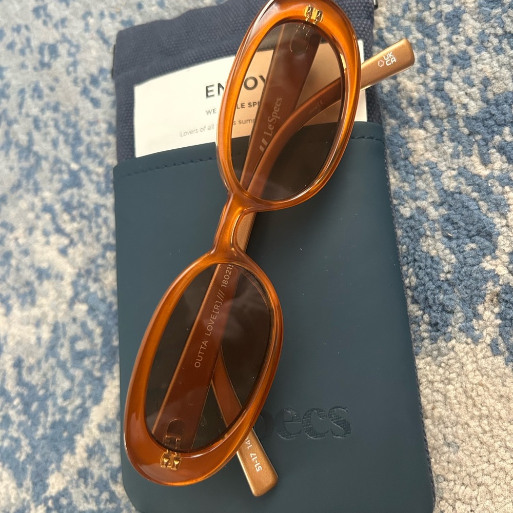 Caramel Le Specs Oval Sunglasses